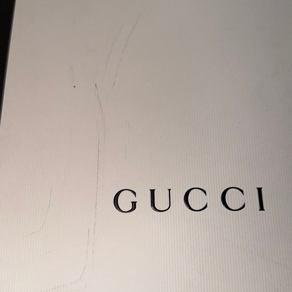 Gucci Cream Drawstring shoe bags - Picture 4 of 4